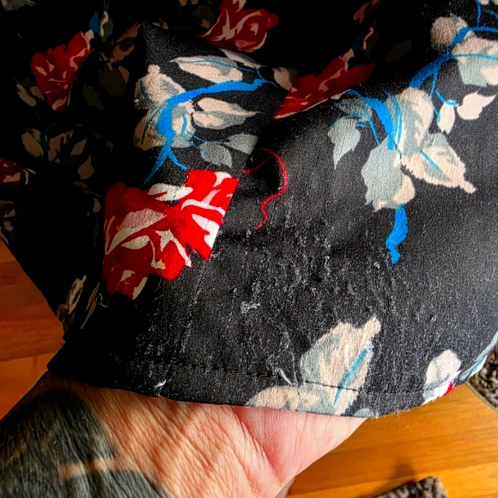 Hell Bunny PinUp Black and Red Floral Top L - Picture 6 of 9